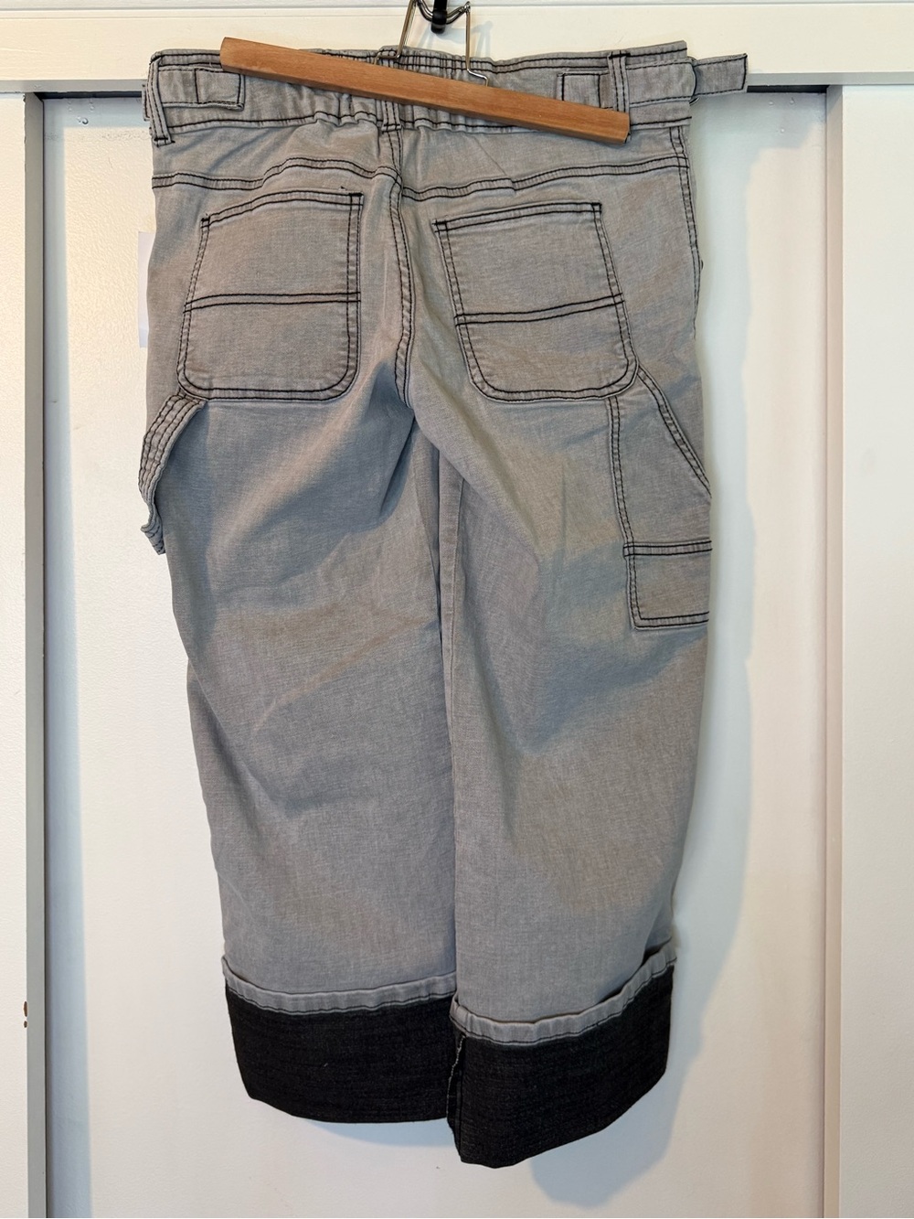 Women's Gray Cropped Jeans with Black Cuff - Eco-Friendly - Picture 9 of 16